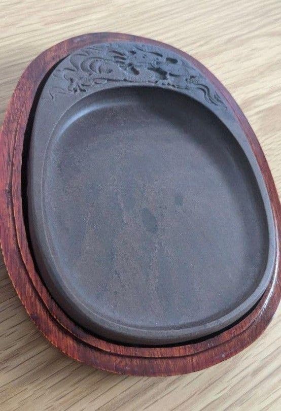 中国の古い硯『(清)古端渓 麻子坑水岩 板硯』「エン脂 火